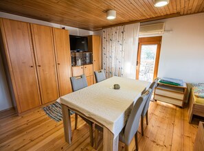 Apartment (Three Bedroom Apartment) | 3 bedrooms