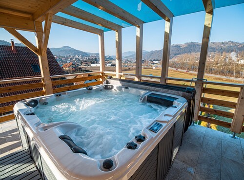 Relaxing Retreat With Hot Tub in Sevnica