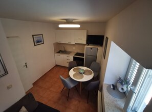 House (Three Bedroom Holiday Home) | Private kitchen - Sea View Holiday Home Umag (Umag)