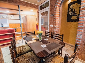 Apartment (Two Bedroom Apartment with Terrace) | Dining room