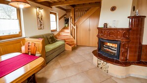 Cottage (Two Bedroom Country House) | Living room | Stereo - Vivid Hillside Country House With Hot-tub and Sauna (Sevnica)