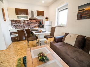 Living room - City Modern and Vibrant Apartments Ljubljana (Ljubljana)