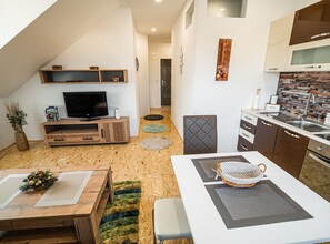 Living room - City Modern and Vibrant Apartments Ljubljana (Ljubljana)