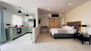 9 habitaciones, tabla de planchar con plancha, wifi y ropa de cama