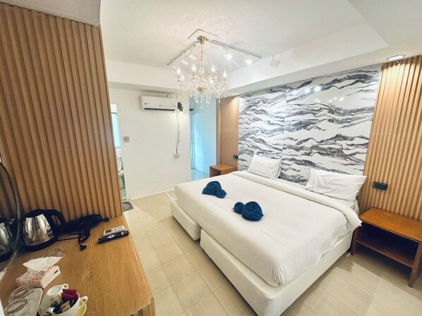 Classic Double or Twin Room, Balcony, Pool View - Koh Chang Cabana Hotel With Swiming Pool (Ko Chang)