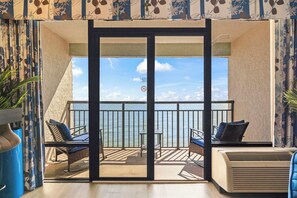 Interior - Ocean Reef 905 - Oceanfront! (Myrtle Beach)