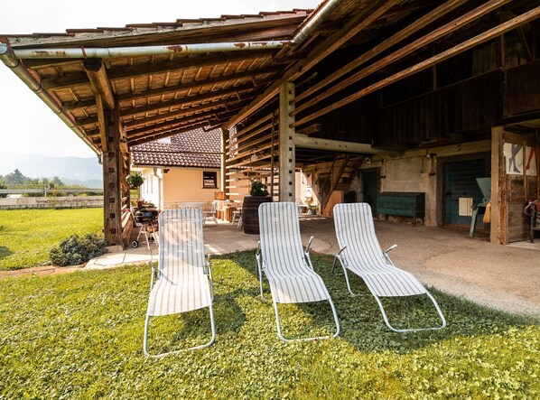 Hus (Two Bedroom Holiday Home) | Udendørsområde