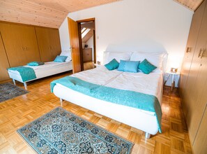 Hus (Two Bedroom Holiday Home) | 2 soveværelser, baby-/barnesenge (tillægsgebyr)