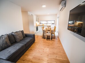 Apartment (Two Bedroom Apartment with Terrace) | Living room