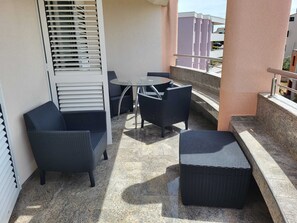 Apartment (Two Bedroom Apartment 2) | Balcony - Villa Analena (Sibenik)