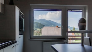 อพาร์ทเมนท์ (Two Bedroom Apartment) | ครัวส่วนตัว