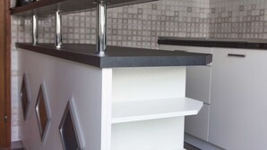 อพาร์ทเมนท์ (Two Bedroom Apartment) | ครัวส่วนตัว