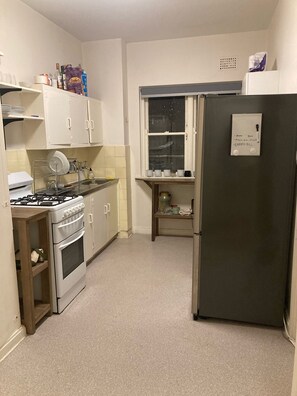 Private kitchen - Apt 6 min from Bondi Beach - with garden (Bondi)