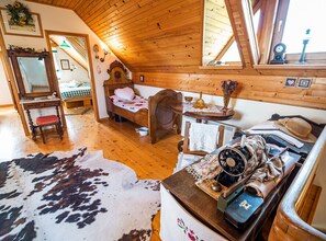 Villa (Two Bedroom Villa with Hot Tub) | Lobby - Cozy Countryside Retreat Villa With Hot-tub (Krsko)