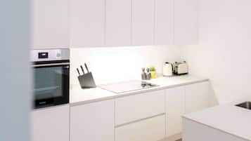 Réfrigérateur, four, plaque de cuisson, lave-vaisselle