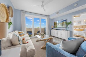 TV, offices - RIVER FLY IN: Sunshine Suite, Waterfront 2BR (Merritt Island)