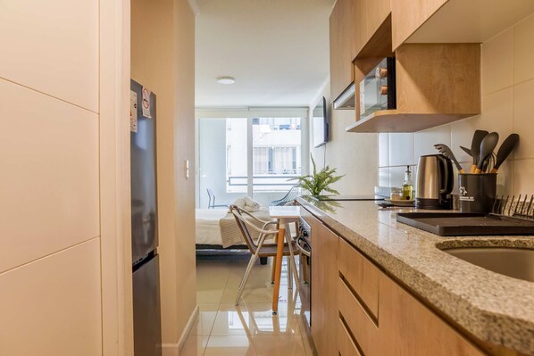 Fridge, microwave, oven, stovetop