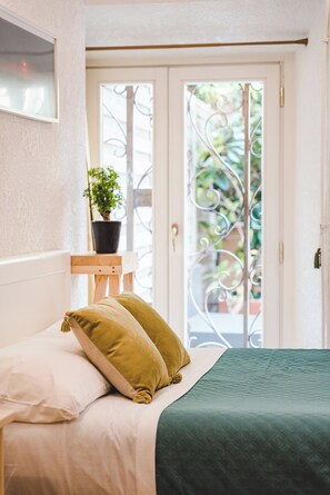 1 bedroom, iron/ironing board, free WiFi, bed sheets