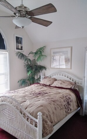 4 bedrooms, WiFi, bed sheets