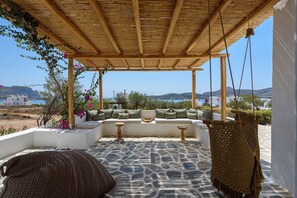 Terrace/patio - Bougainvillea House | Antiparos (Agios Georgios)