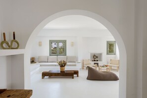 Living area - Bougainvillea House | Antiparos (Agios Georgios)