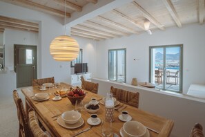Dining - Levanda House | Antiparos (Agios Georgios)