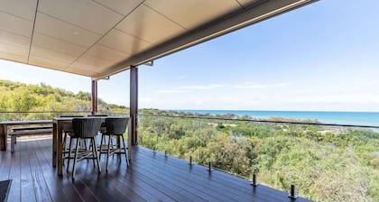Yutori Beach Front - Sunrise at 1770 Estate