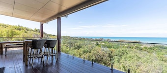 Yutori Beach Front - Sunrise at 1770 Estate