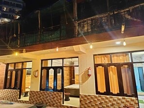 Interior detail - Rising View Hills (Dharamshala)