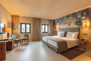 Minibar, in-room safe, laptop workspace, free WiFi - Vila Gale Casas D'Elvas Historic Hotel (Elvas)