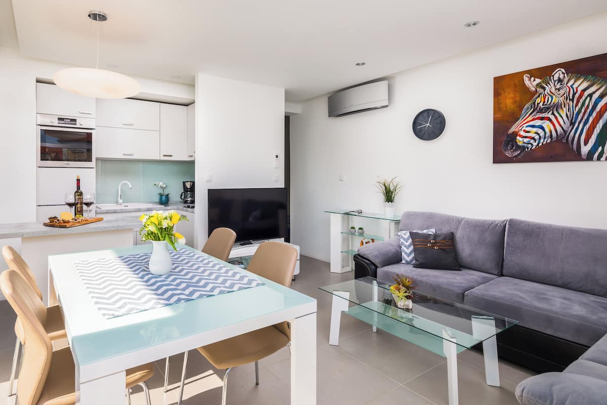 Royal Apartment | Living area
