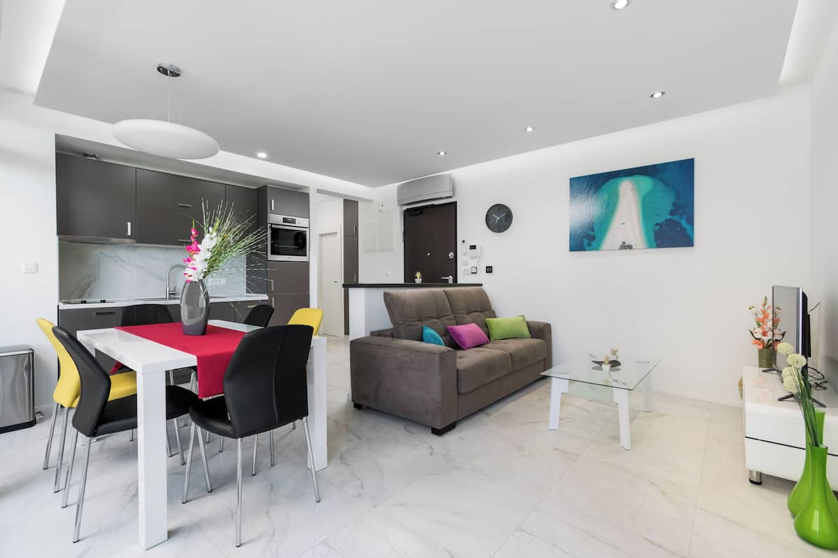 Deluxe Apartment | Living area