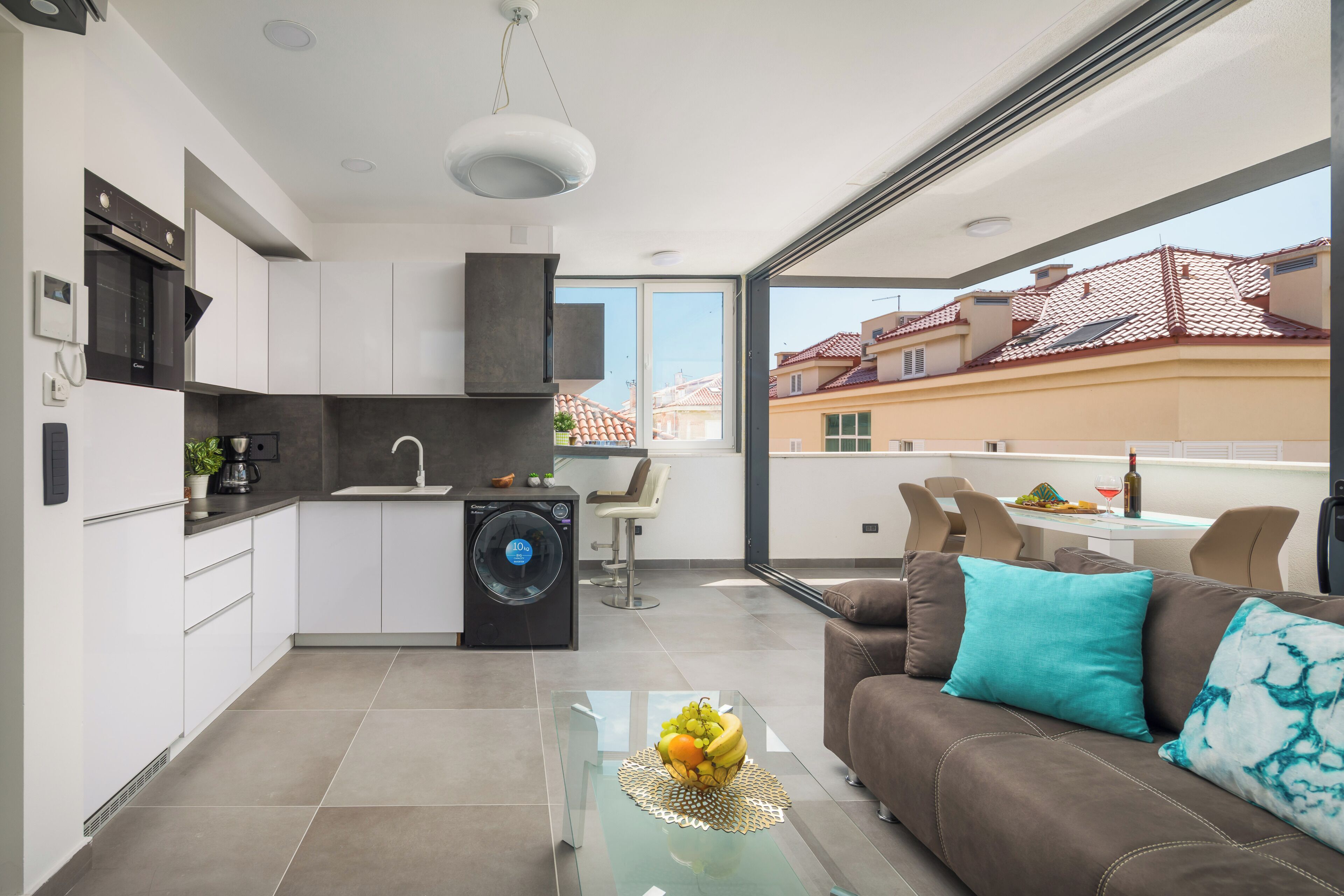 Luxury Penthouse | Private kitchen | Full-sized fridge, oven, stovetop, dishwasher