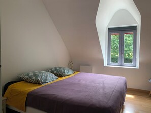 5 Schlafzimmer, Bügeleisen/Bügelbrett, WLAN, Bettwäsche