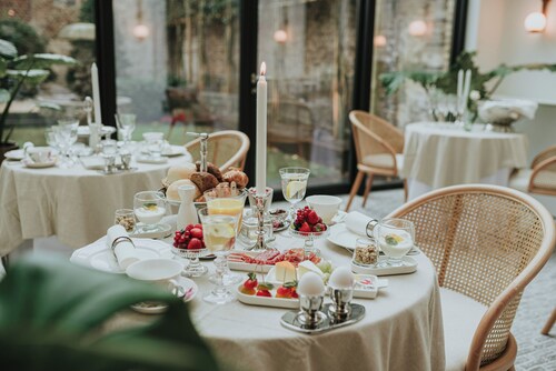 The Burgundy - Boutique B&B