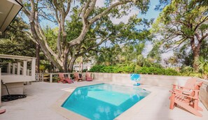 Beheizter Pool
