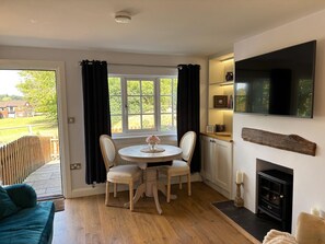 TV, fireplace, offices