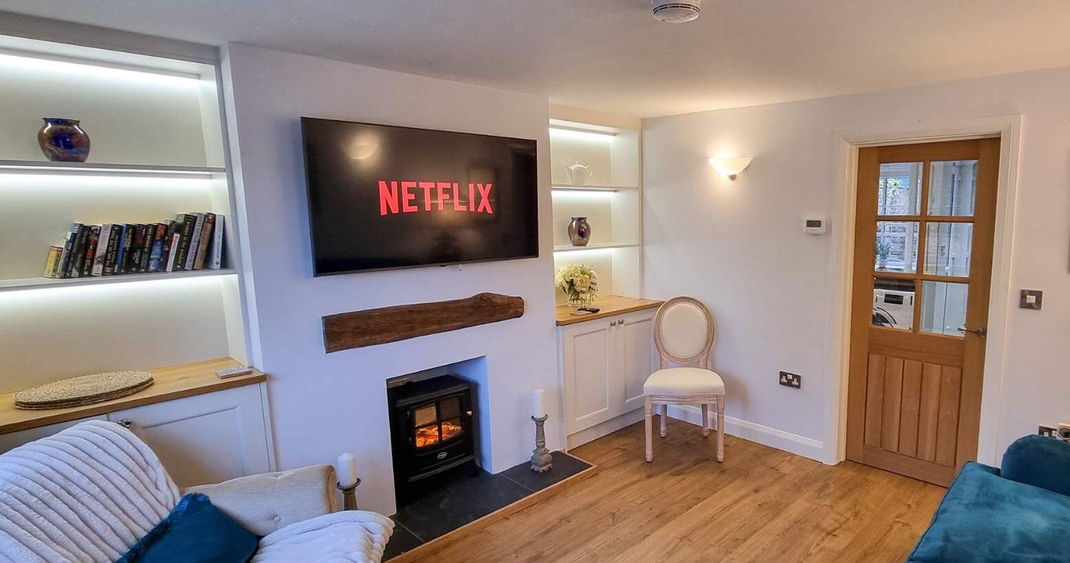 TV, fireplace, offices