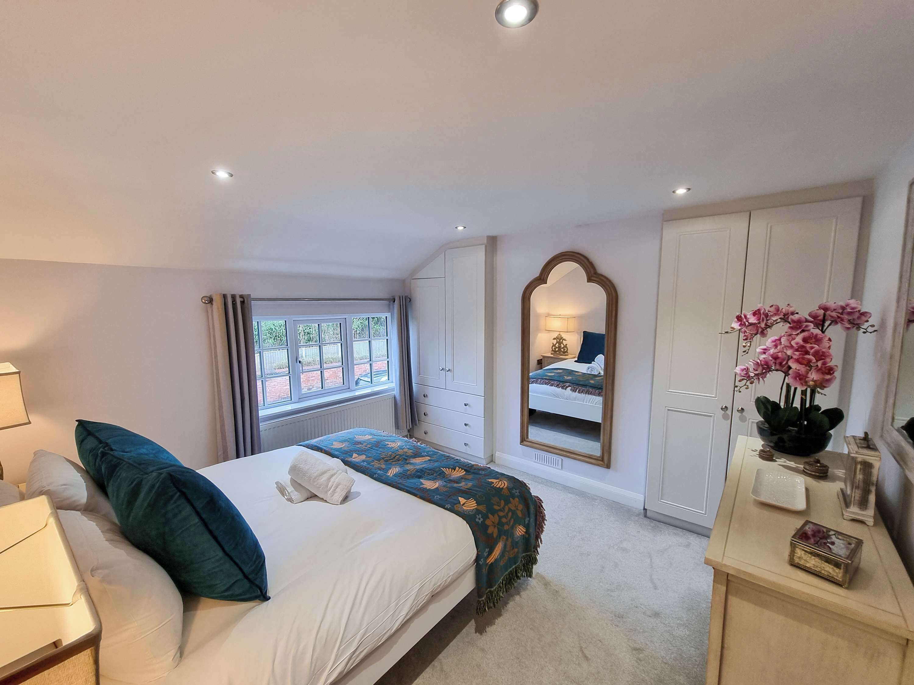 1 bedroom, iron/ironing board, travel crib, WiFi