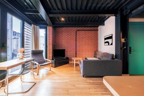 TV, offices