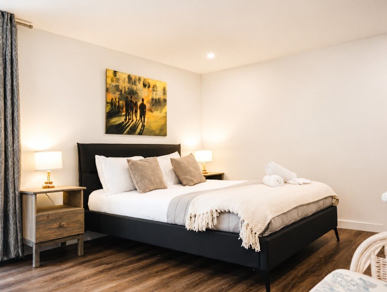 3 bedrooms, desk, travel crib, WiFi
