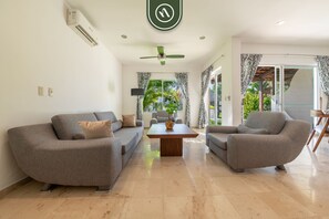 하우스 | 3 개의 침실, 인터넷