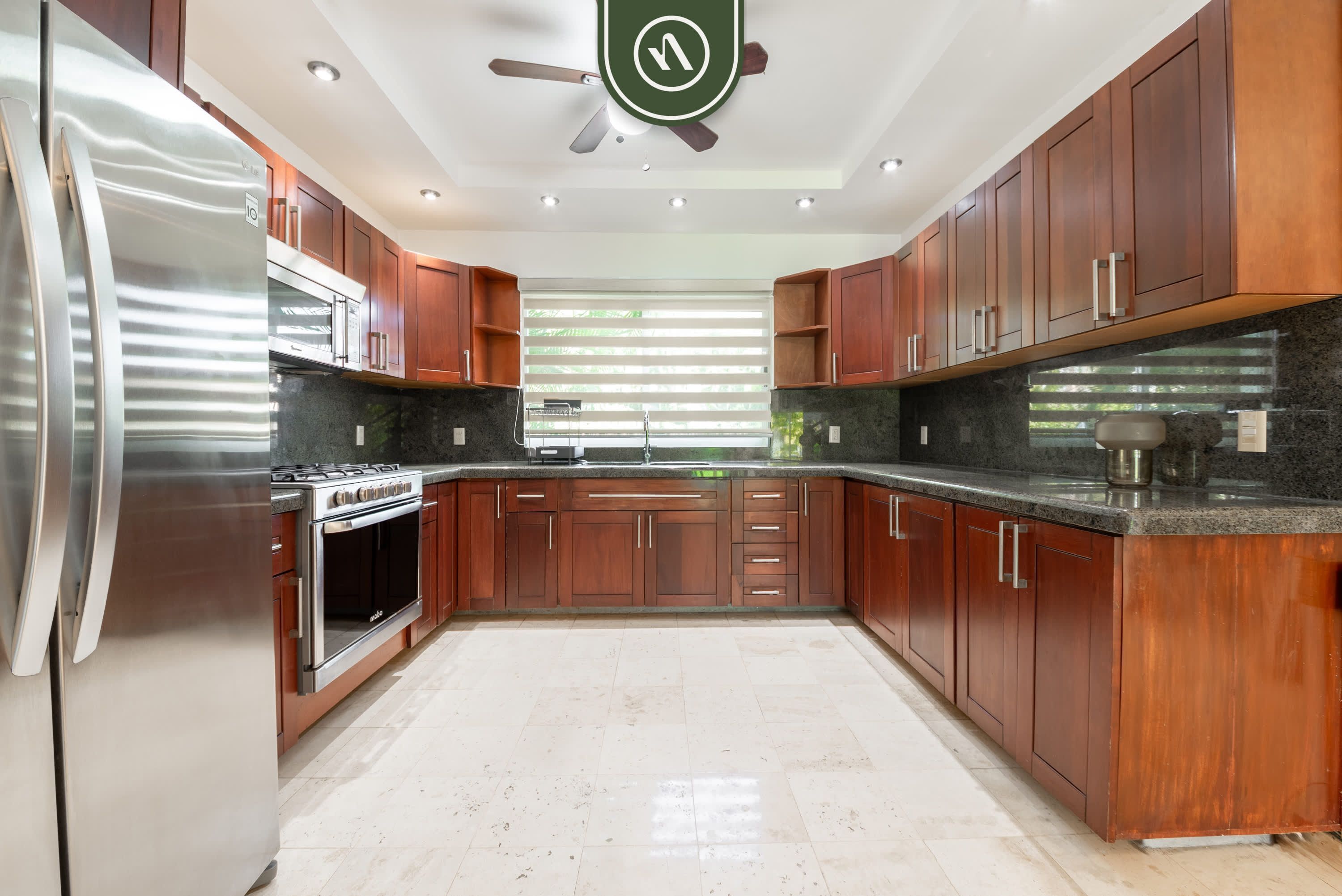 3 bedrooms, Internet