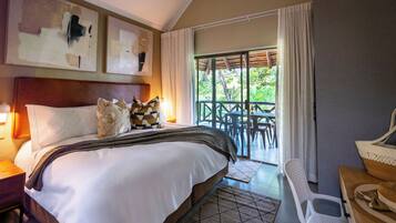 Superior Chalet, 2 Bedrooms, Mobility Accessible | 2 bedrooms, hypo-allergenic bedding, free WiFi, bed sheets