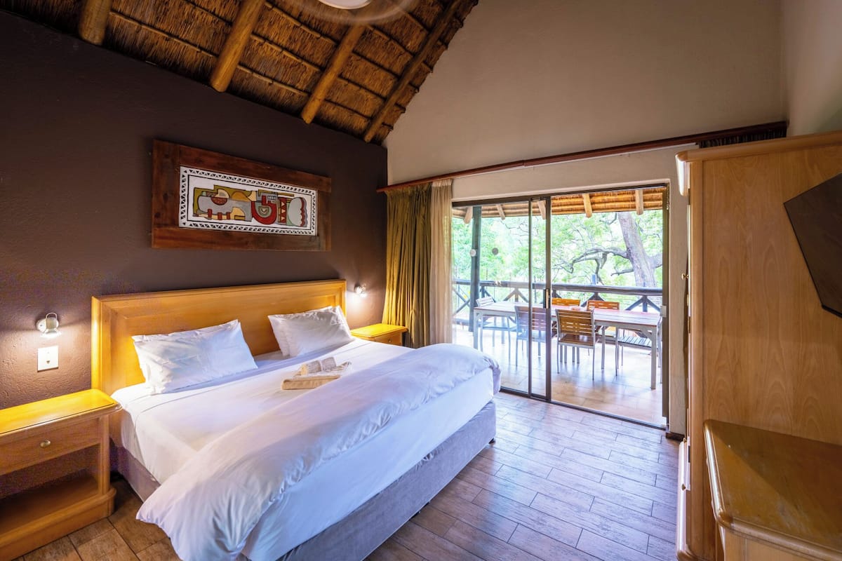 Superior chalet, 2 slaapkamers | 2 slaapkamers, hypoallergeen beddengoed, gratis wifi, beddengoed
