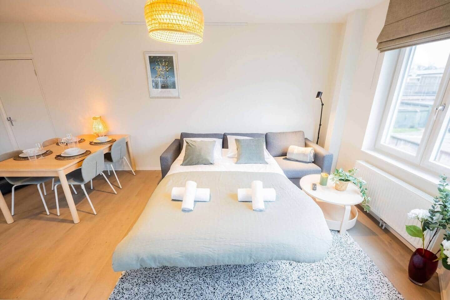 1 bedroom, desk, iron/ironing board, WiFi