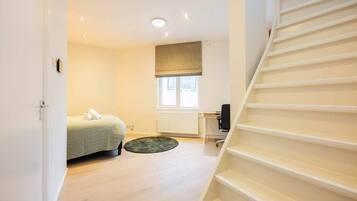 1 bedroom, desk, iron/ironing board, WiFi