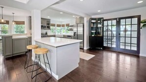 Unclassified image, 2 of 53, button - Luxury Sanctuary Retreat-Heated pool-Hot tub-Volleyball (Encinitas)