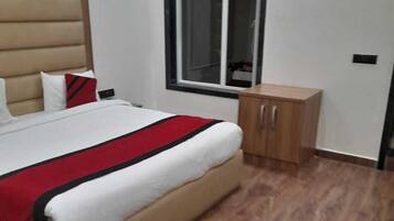 Deluxe Double Room | Free WiFi