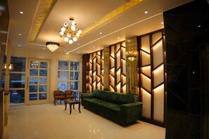 Khu tiếp khách ở sảnh
